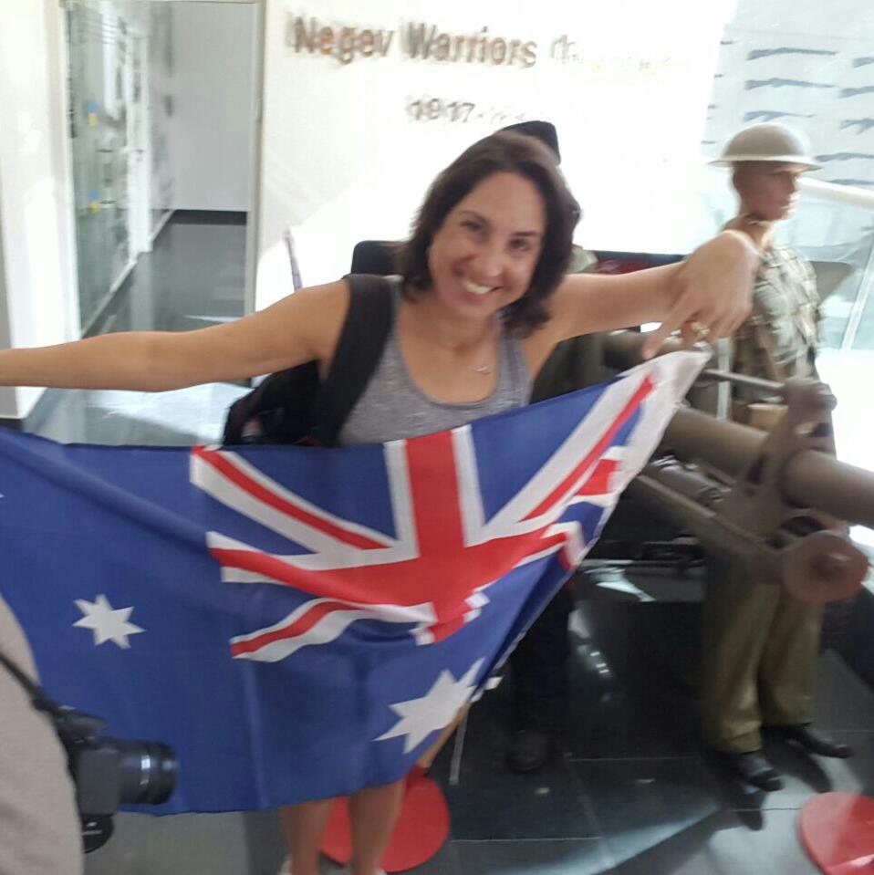 أَنا وَعائِلَتِي by שגב וגיא - Ourboox.com