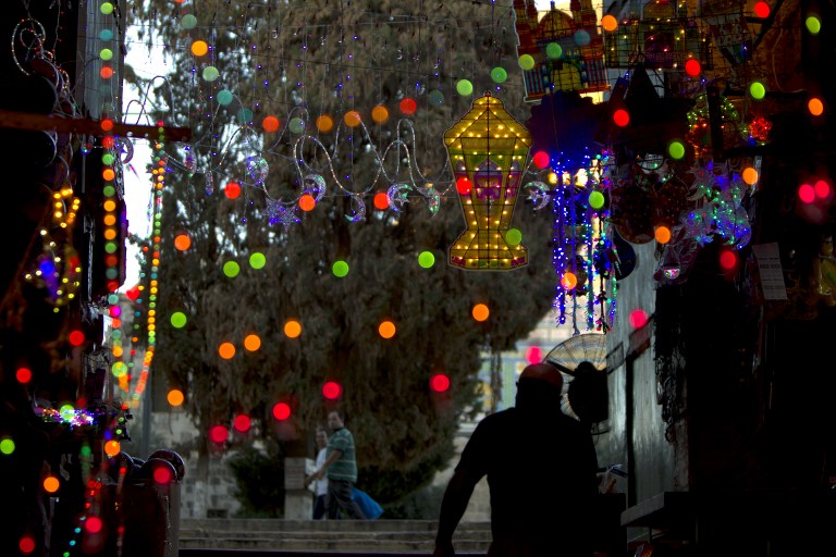 شهر رمضان المبارك by raneen sider - Illustrated by Raneen.Sider - Ourboox.com