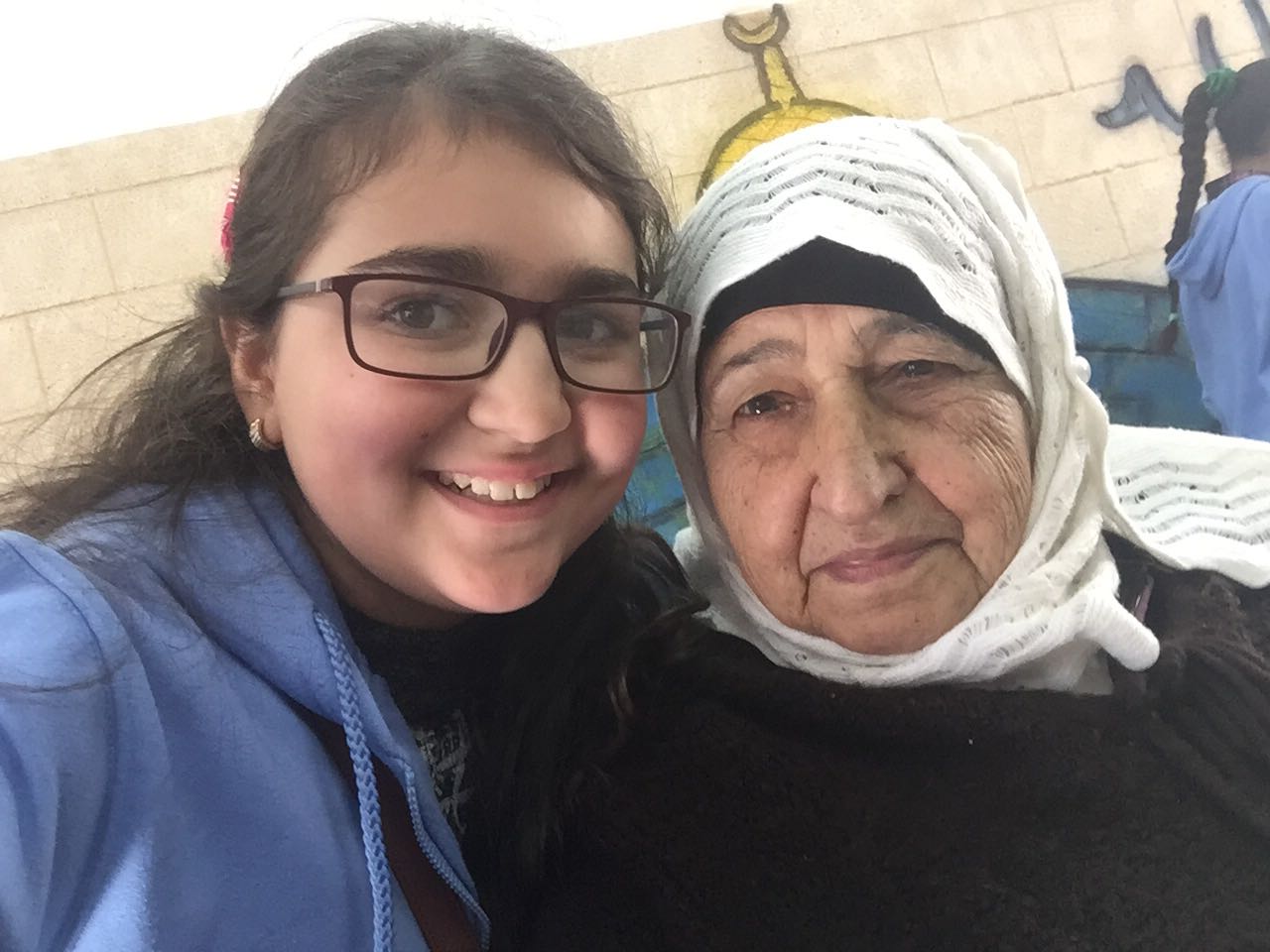 قصة رقم 1 – مدرسة عمر بن الخطاب الابتدائية الطيبة by amase - Illustrated by الطالبة مريم والجدة صبرية - Ourboox.com