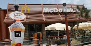 Sleeping Bigmac by Loli - Ourboox.com