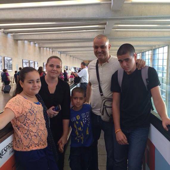 משפחת קביזון by meirav kabizon - Illustrated by מירב קביזון - Ourboox.com