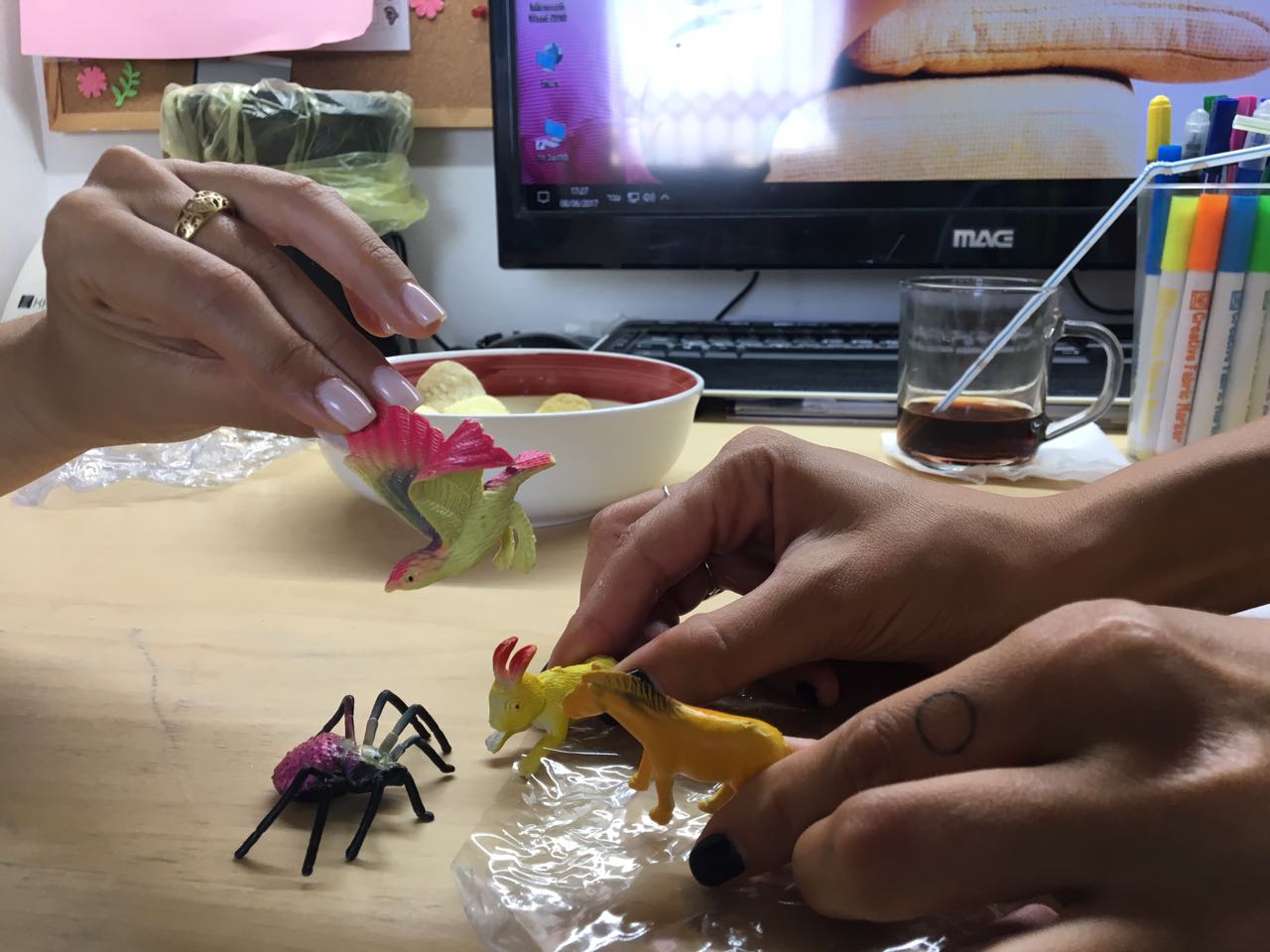 החברים במסע by yael tamir - Ourboox.com