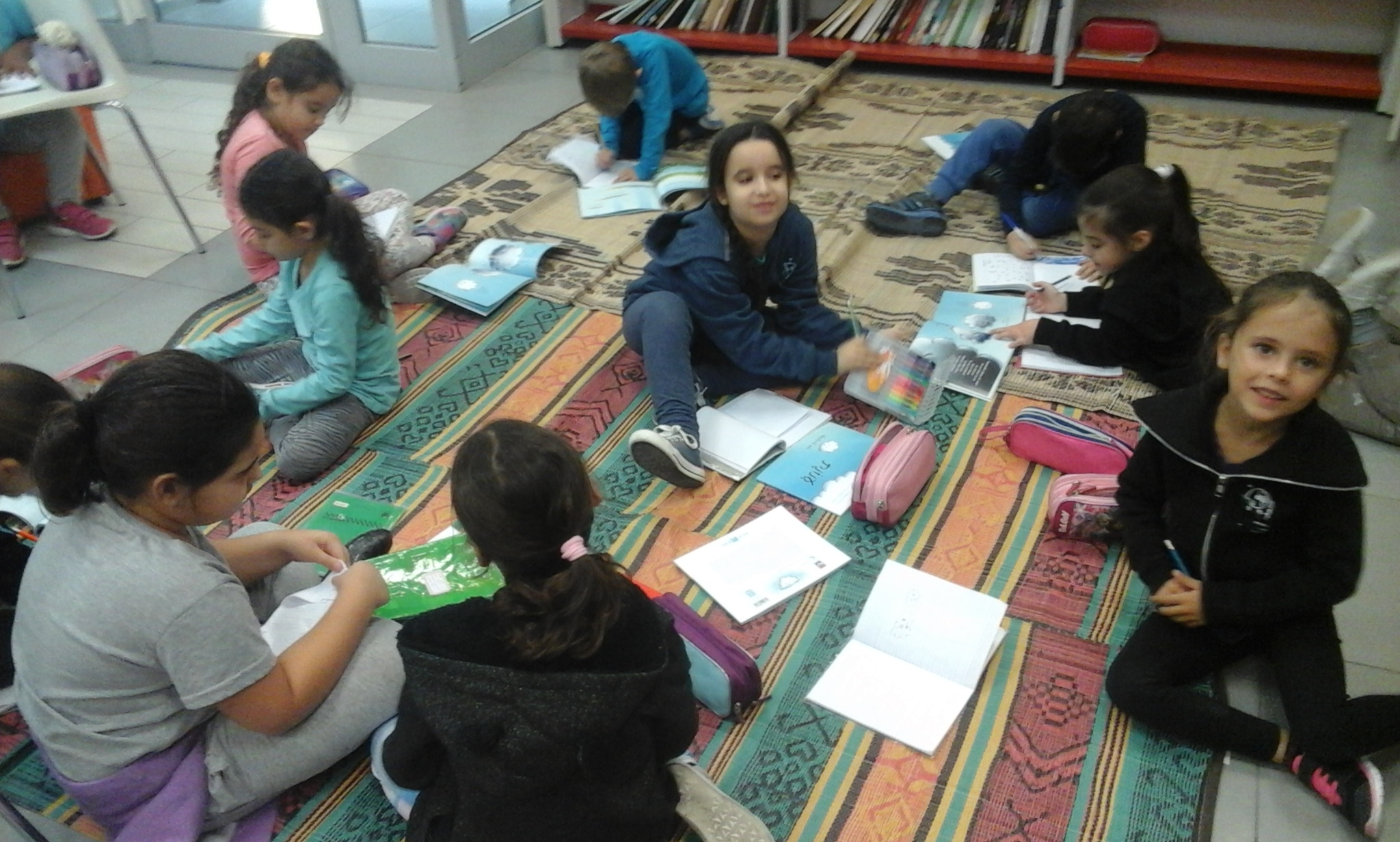 הכיתה המעופפת by liat - Ourboox.com