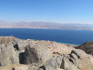 טיול לאילת by nofar cohen - Illustrated by נופר ושירן - Ourboox.com