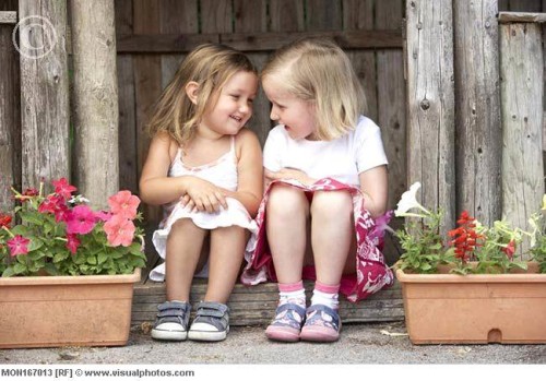 Two Friends by Goudsmit Devorah - Illustrated by Devorah Goudsmit - Ourboox.com