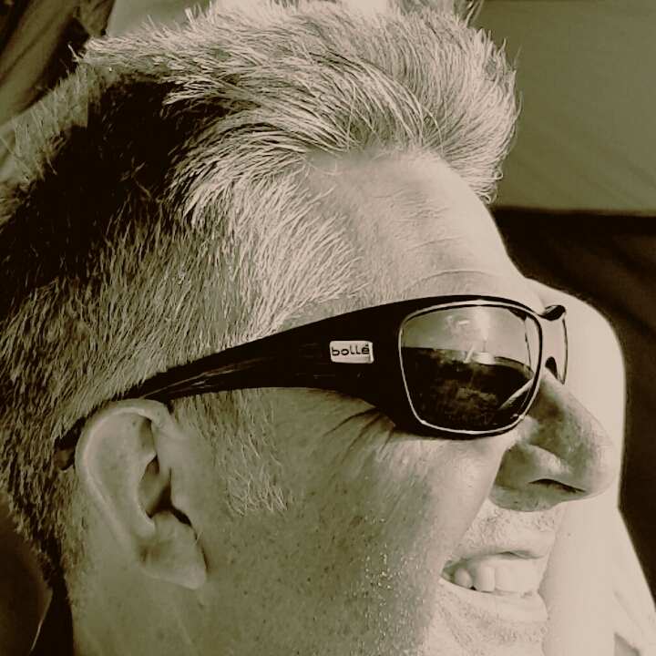 أَنا وَعائِلَتِي by daniel spilkn - Ourboox.com