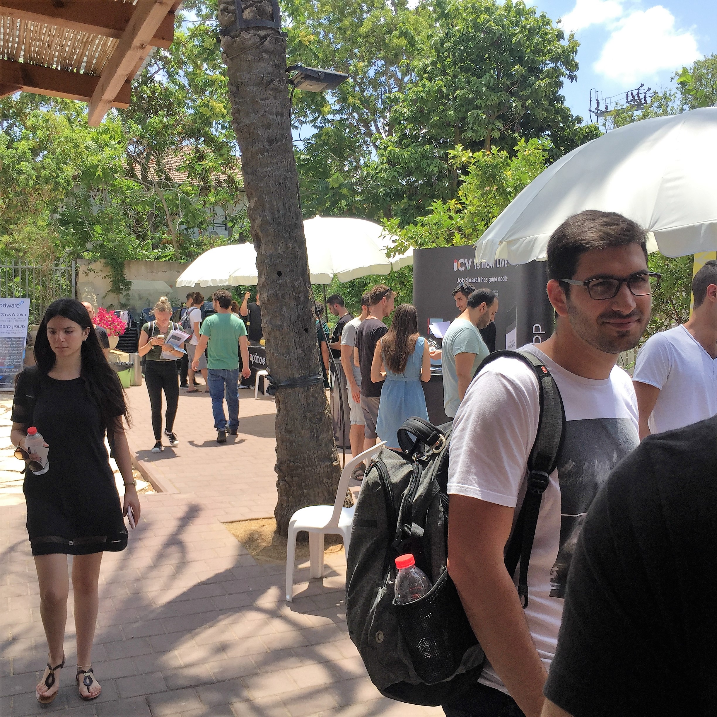 Job Hunting Day at Shenkar – 2017 by Mel Rosenberg - מל רוזנברג - Ourboox.com