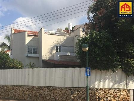 Yair’s Great Family by Yair Ml - Ourboox.com