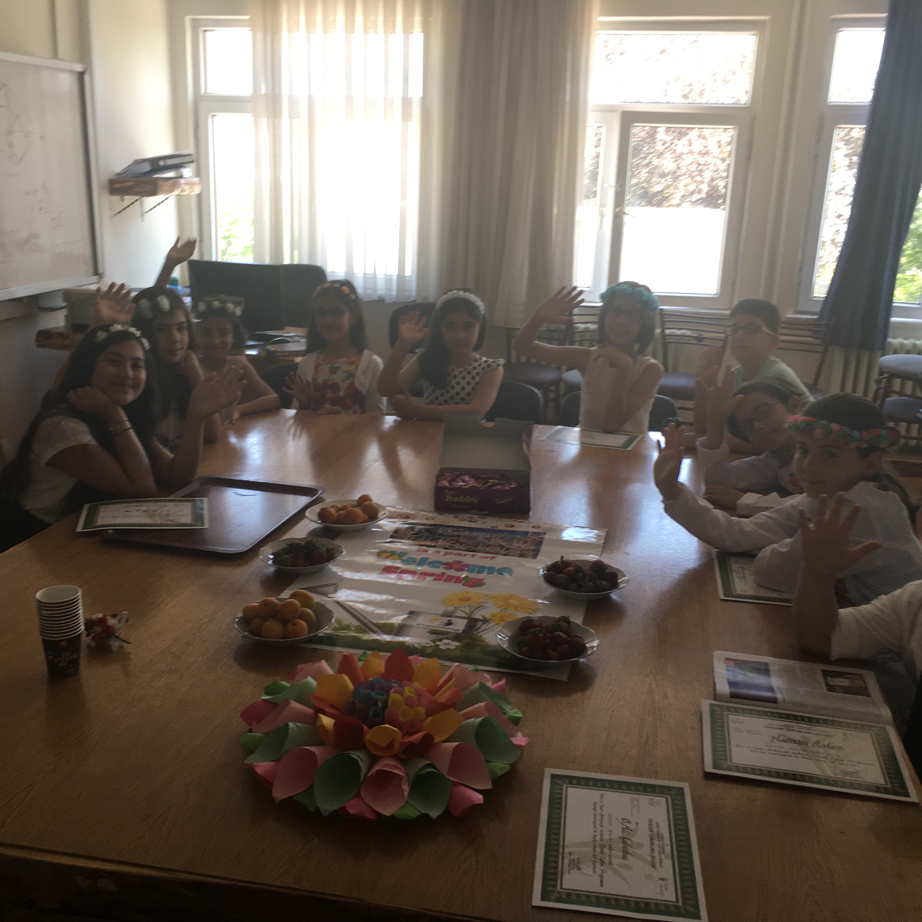 WELCOME SPRING GOODBYE PARTY by Bahar Çebi - Illustrated by BAHAR ÇEBİ - Ourboox.com