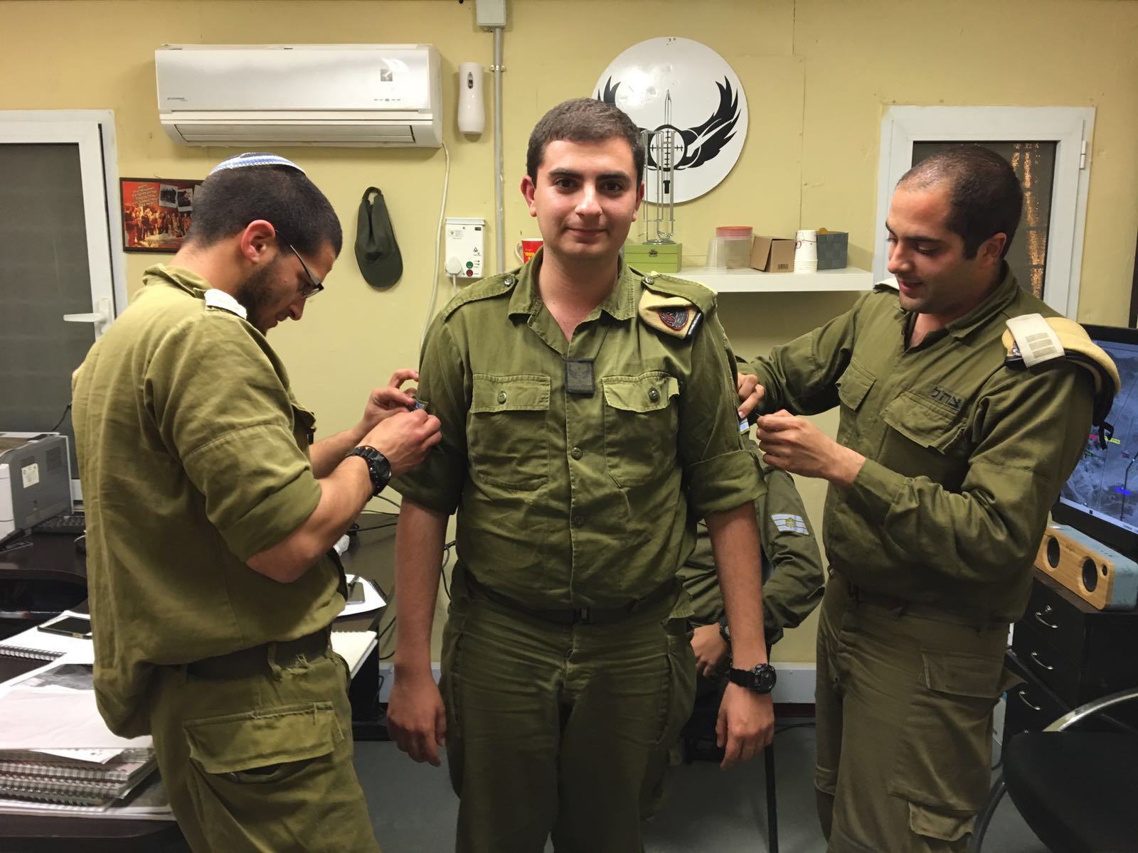 סאני ריטנמן משתחרר מהצבא by elina - Ourboox.com