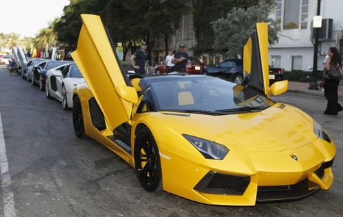 המכוניות הכי יפות בעולם by Lehava Or Yehuda - Ourboox.com