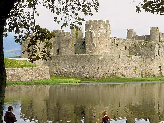 חדשות ירושלים by Tzipi Bar Tov - Illustrated by ציפי בר-טוב - Ourboox.com