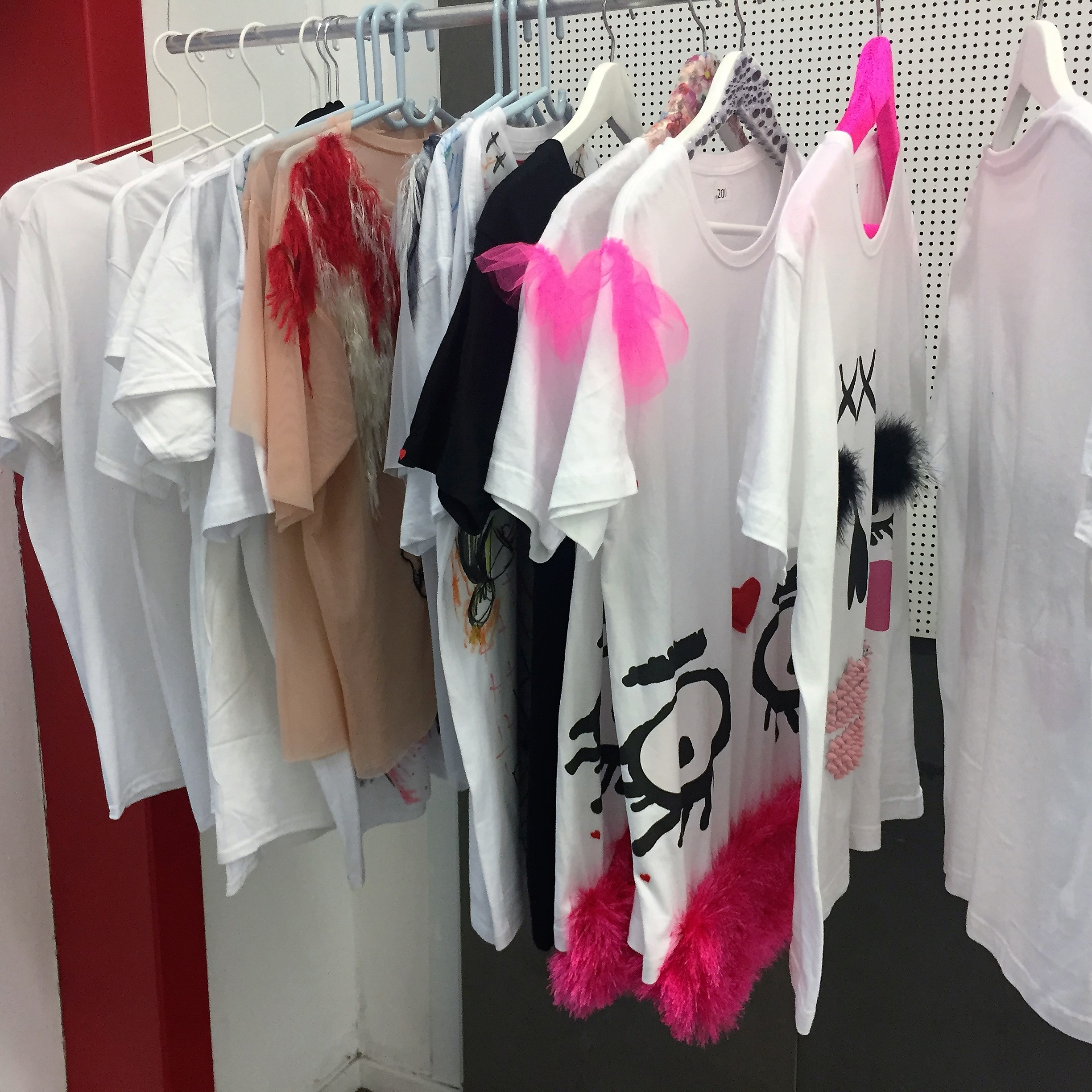 Textile Magic at Shenkar College – Class of 2017 by Mel Rosenberg - מל רוזנברג - Ourboox.com