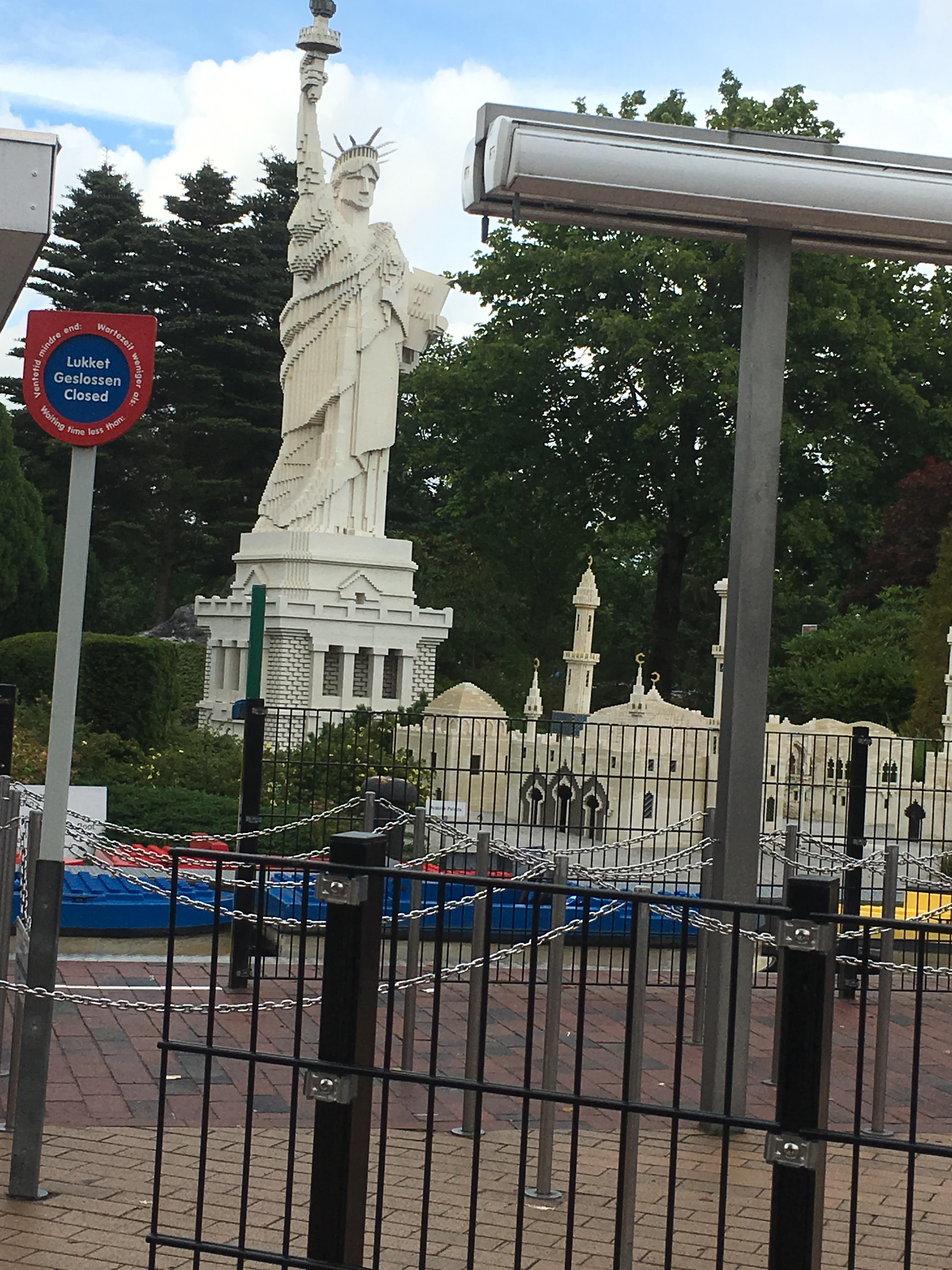 LEGOLAND by ido shaiek - Ourboox.com