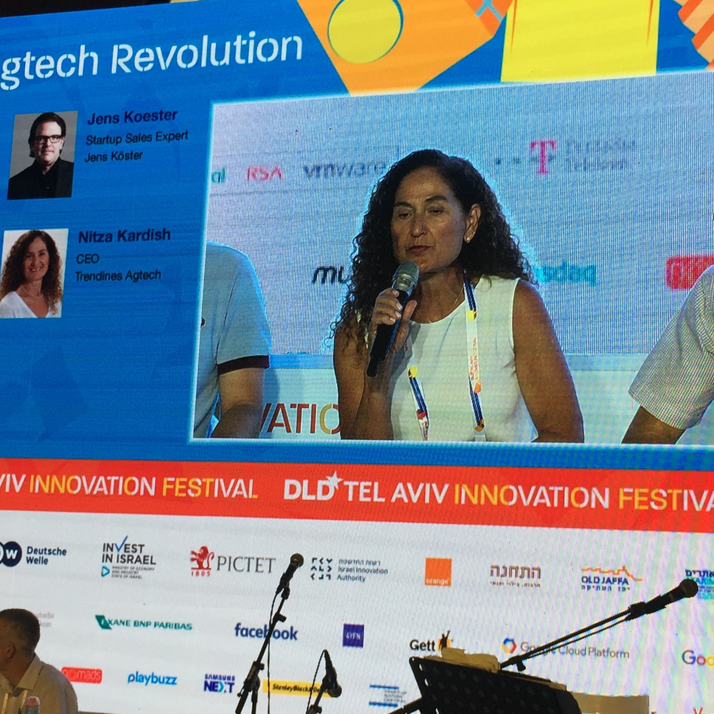 Fun at DLD Tel Aviv 2017 – The Second Day by Mel Rosenberg - מל רוזנברג - Ourboox.com