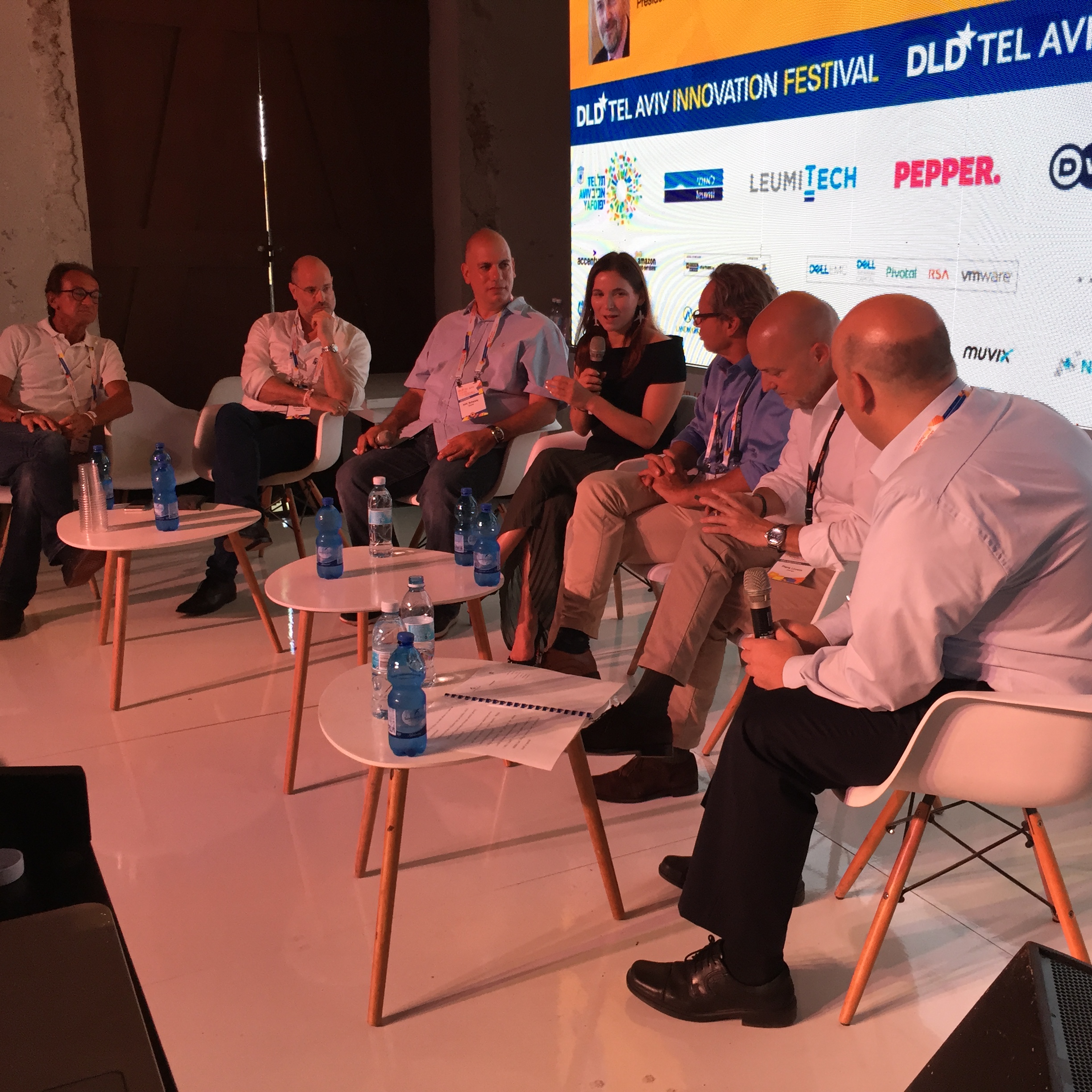 Faces and Spaces at DLD Tel Aviv 2017 by Mel Rosenberg - מל רוזנברג - Ourboox.com