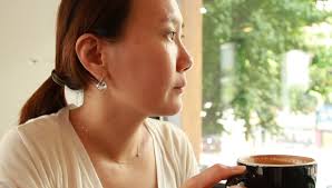 Waverly Jong. A young woman now, tells how her childhood was.