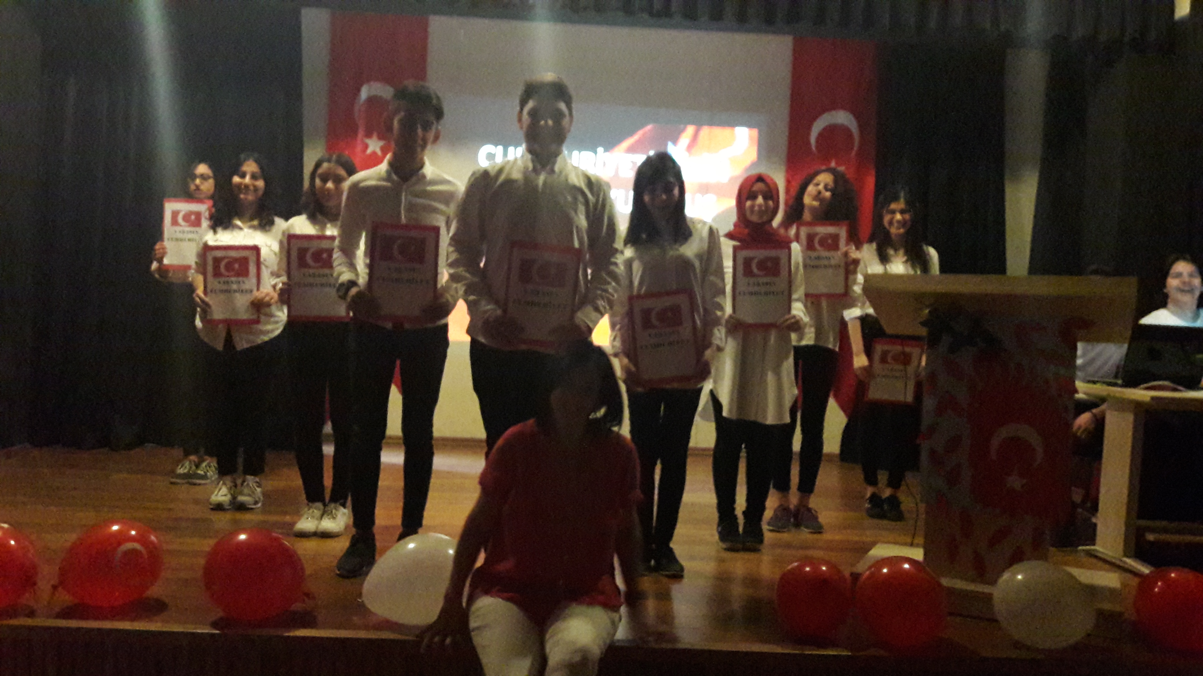 Onun İzinde -Ekim by müfide.eren - Illustrated by Müfide EREN  - Ourboox.com