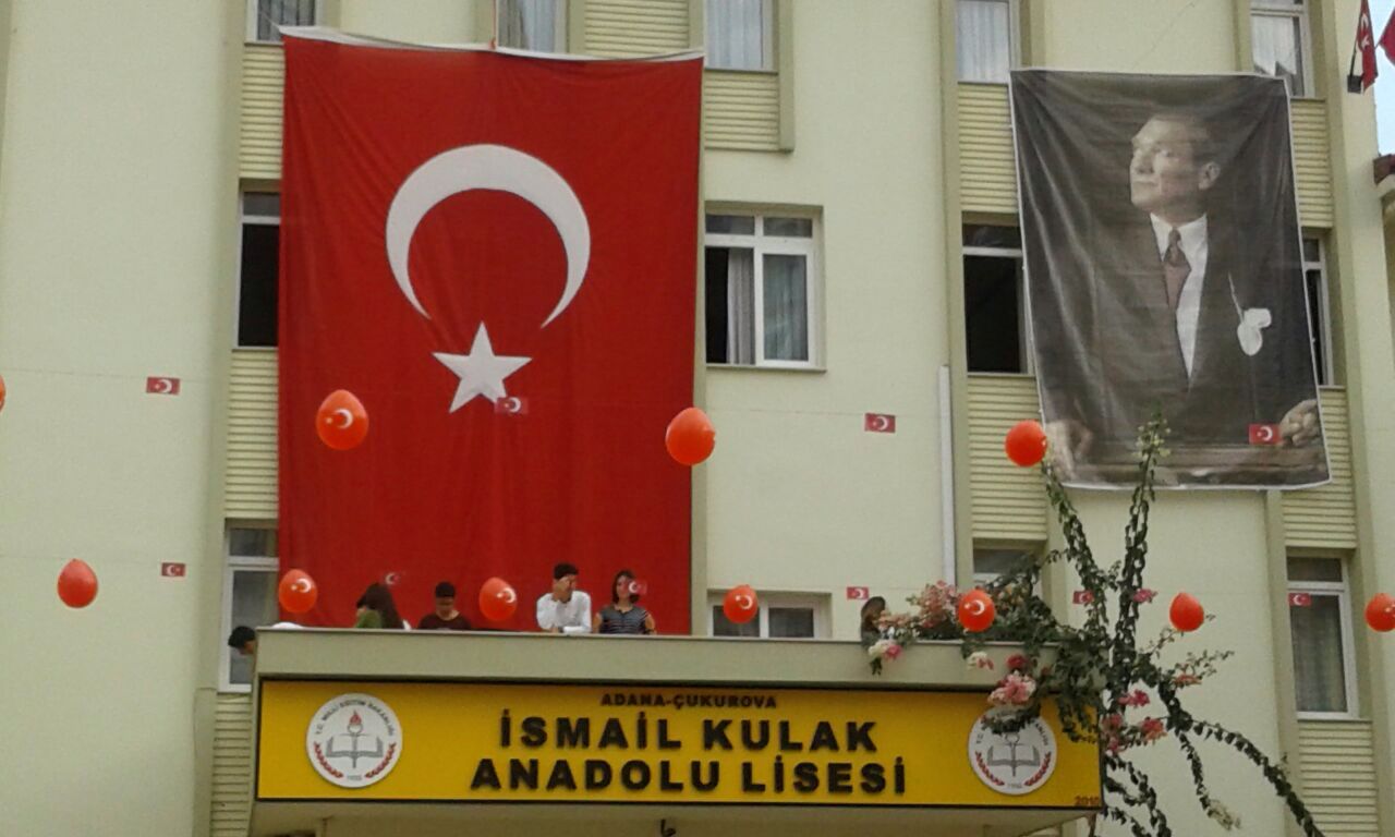 Onun İzinde -Ekim by müfide.eren - Illustrated by Müfide EREN  - Ourboox.com