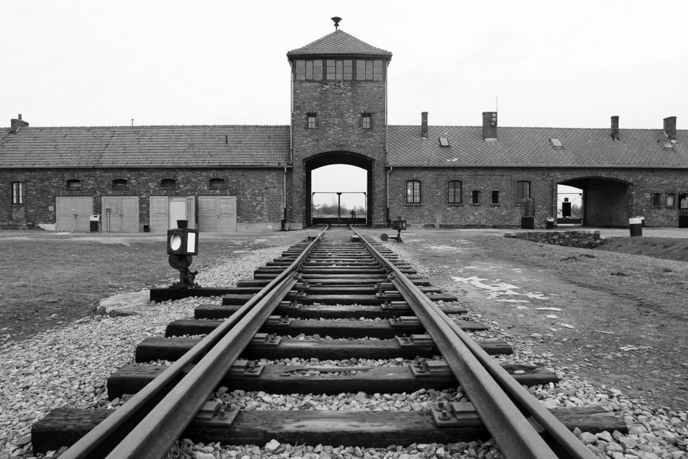 יאנקו מן העיר התחתית by Eden - Illustrated by נבות אביטל ועדן סלע - Ourboox.com