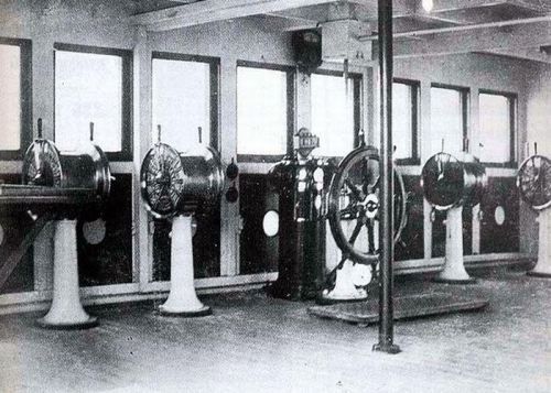 The postcards of my journey from San Francisco to Yokohama/ Oliver Tate by roni hamami - Illustrated by G. images  - Ourboox.com