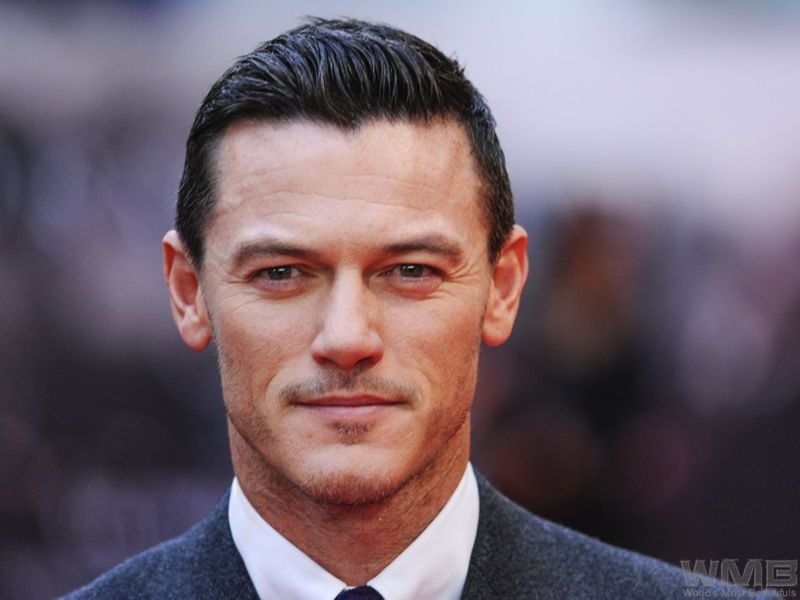 Mr Know-All- Mr. Max Kelada prospective by ido dar - Ourboox.com