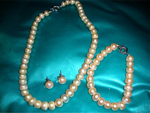 Mr Know All by rani nasraldeen - Ourboox.com