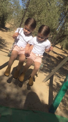 Roni & Gili by sara amar - Ourboox.com