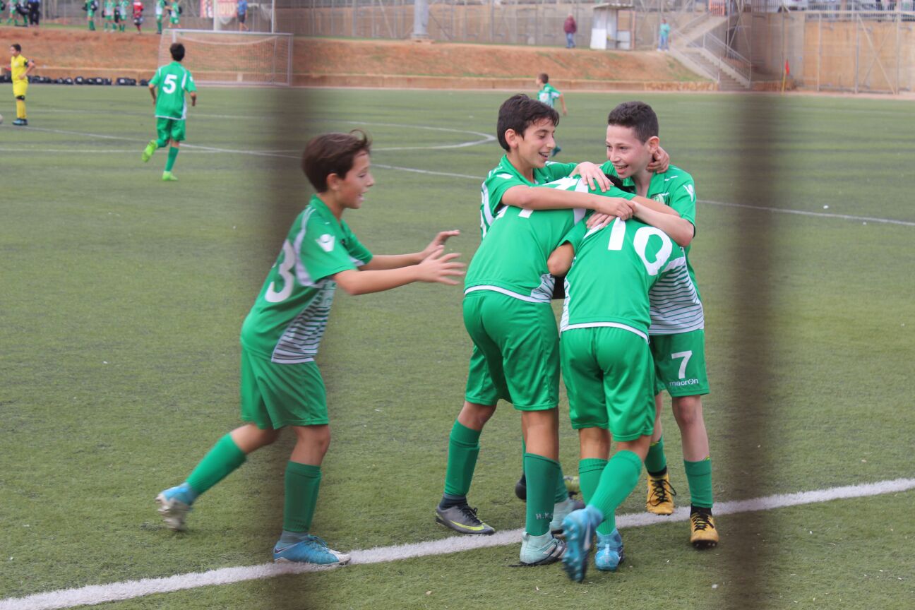 My favorite activity /Mayan Zexer by mayan zexer - Illustrated by Mayan Zexer - Ourboox.com