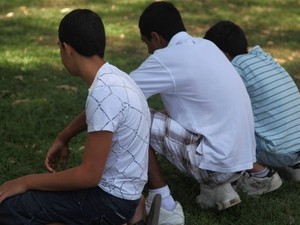 מכירים מסתבכים וכמעט מתים by or levi and koren eilat - Illustrated by אור לוי הגבר וקורן אילת הגברבר - Ourboox.com