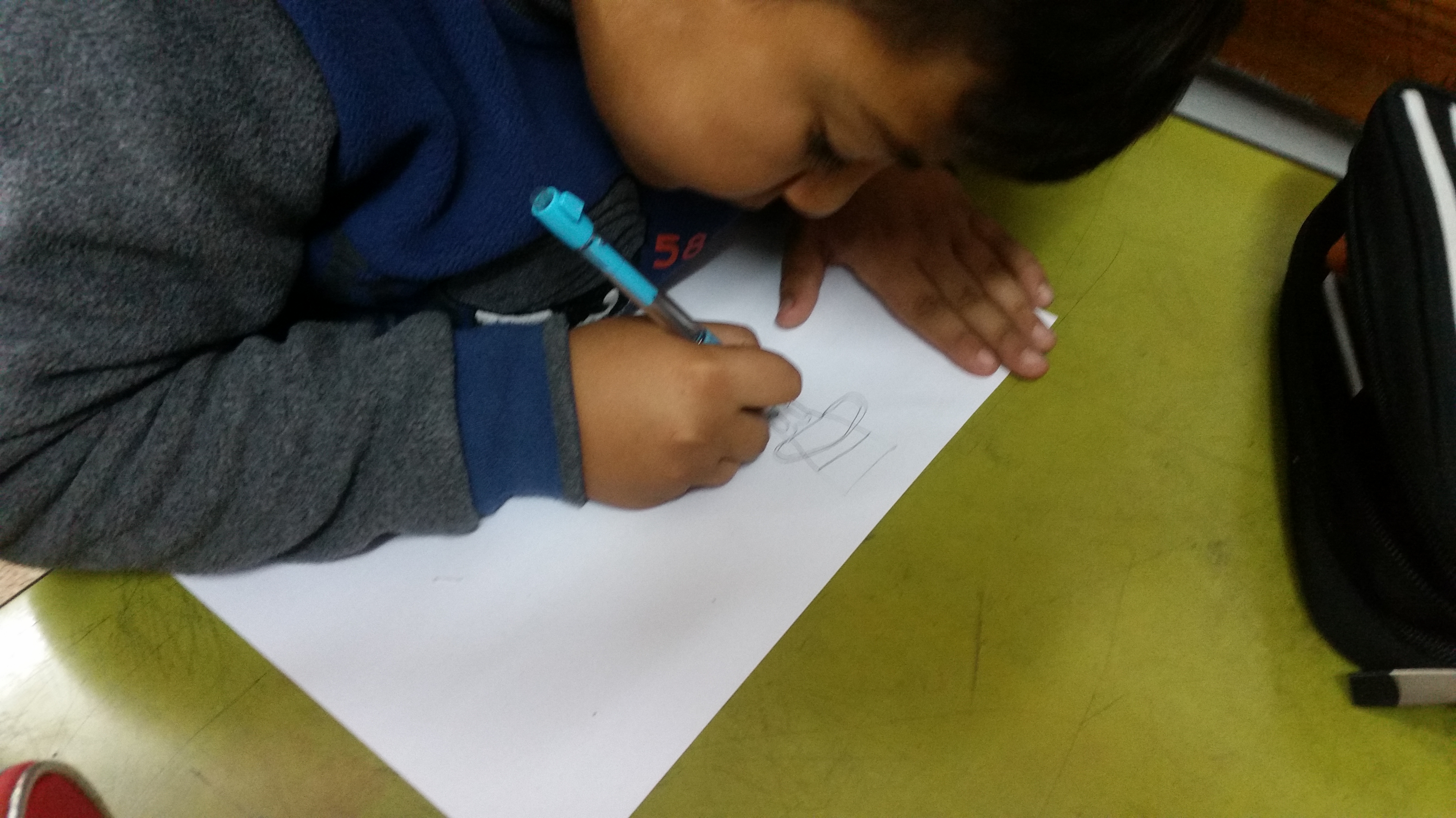 ألقلمُ والممحاةُ by rola drawshi - Ourboox.com