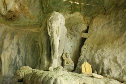 מערת הפילים by talya amusi - Illustrated by טליה עמוסי - Ourboox.com