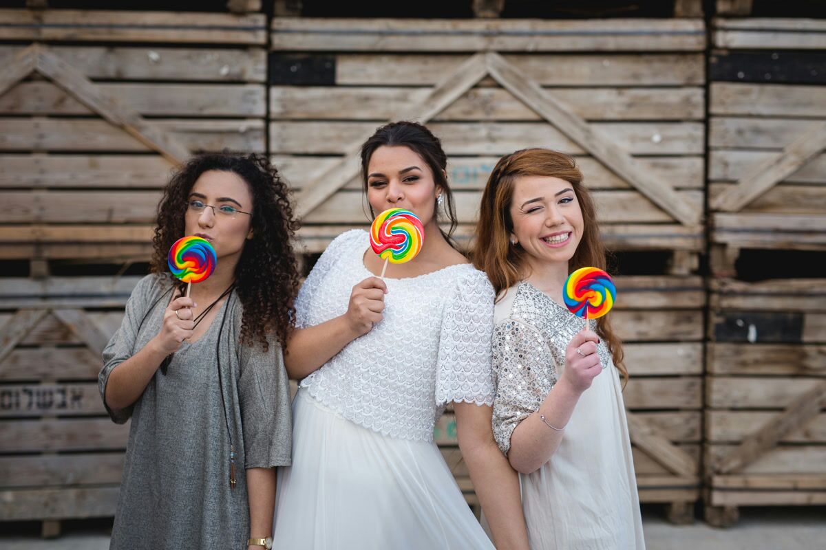 החברות שלי by achinoam sabag - Ourboox.com