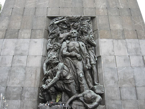 המשך המסע לפולין- כיתות יא’ by zoharmanor - Illustrated by זהר מנור, סופיה דיאמנטה וטליה ישראלי - Ourboox.com