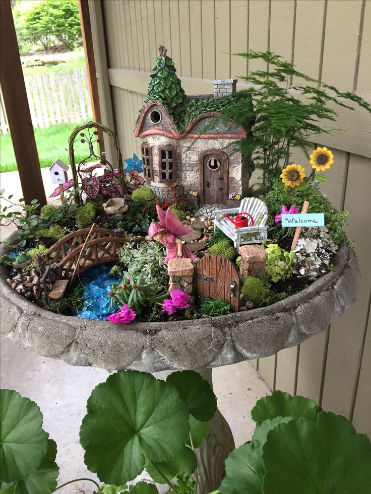 Fairy Gardens – גינות מיניאטוריות במיכלים ועציצים by Micki Heller - Ourboox.com