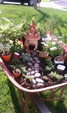 Fairy Gardens – גינות מיניאטוריות במיכלים ועציצים by Micki Heller - Ourboox.com