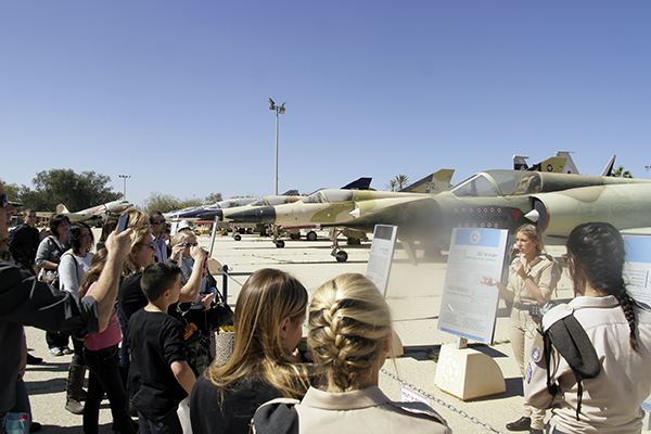 חשיבות גיוס לצה”ל by may ben sason - Ourboox.com