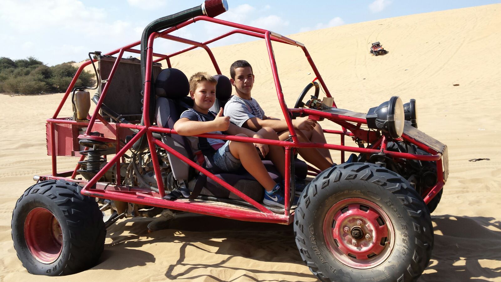 All about my self by EREZ - Illustrated by EREZ STOLERMAN - Ourboox.com