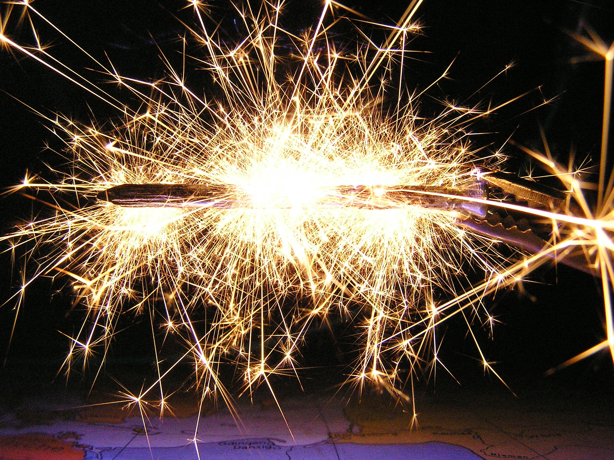 יום הולדת בהפתעה by orbrand - Ourboox.com