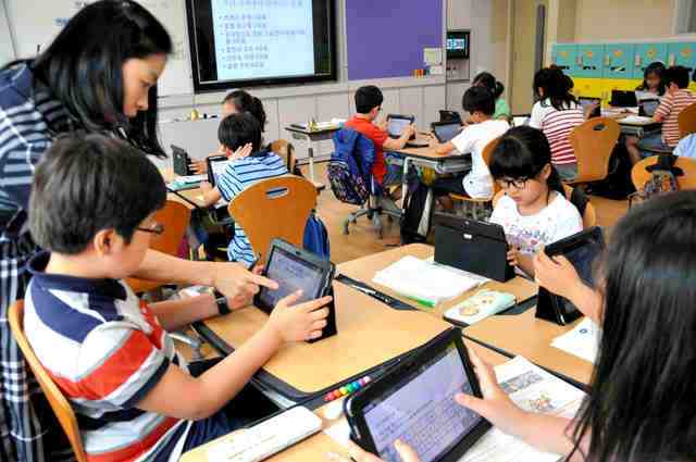 המחברת החדשה של יוני by maya yachad - Illustrated by מיה יחד - Ourboox.com