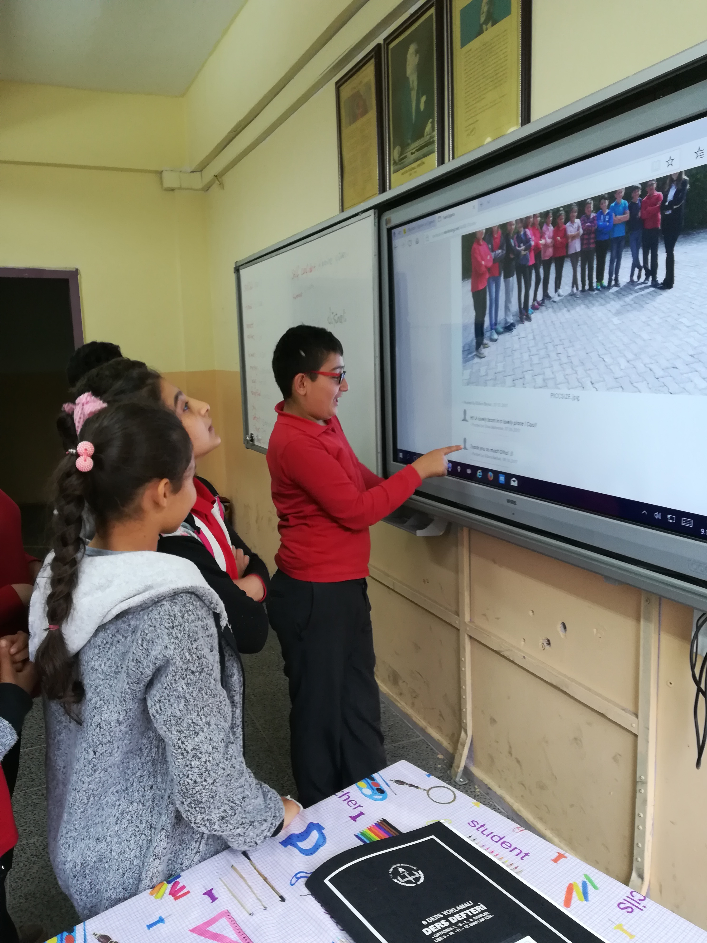 -COLOURS of AUTUMN- by Kbb - Illustrated by This book includes an excited and a happy group who was in "Colours of Autumn" Project. - Ourboox.com