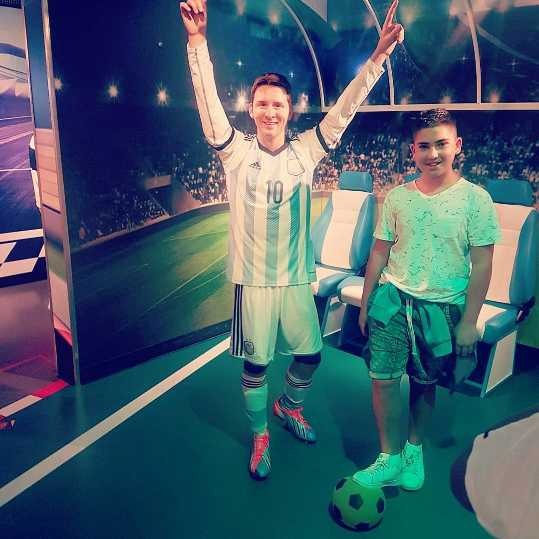 all about me Tomer Gueta 2 by Tomer gueta - Ourboox.com