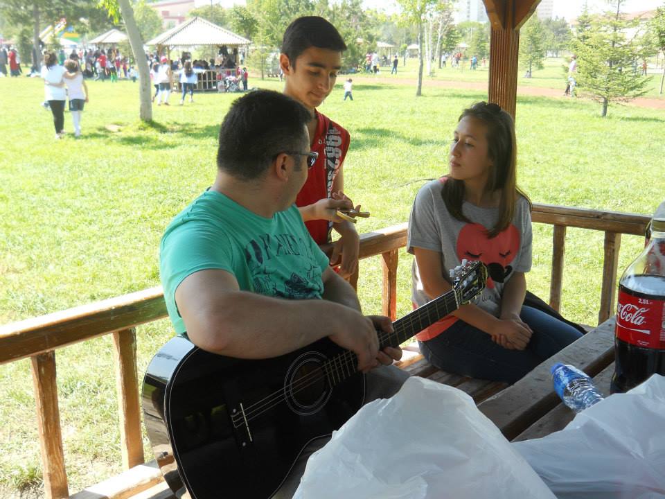 Öğrencilerim İçin Nasıl Dayak Yedim¿ by ONUR ORTAKCI - Illustrated by Onur ORTAKCI - Ourboox.com