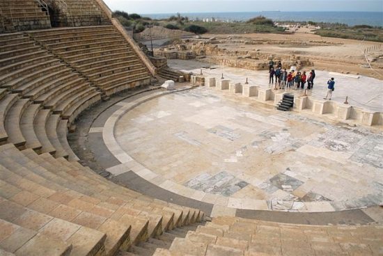 התיאטרון הרומי בקיסריה