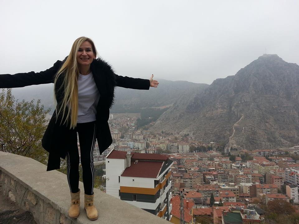 sarı şeker Zeynep’e :) by super girls - Illustrated by super girls  - Ourboox.com