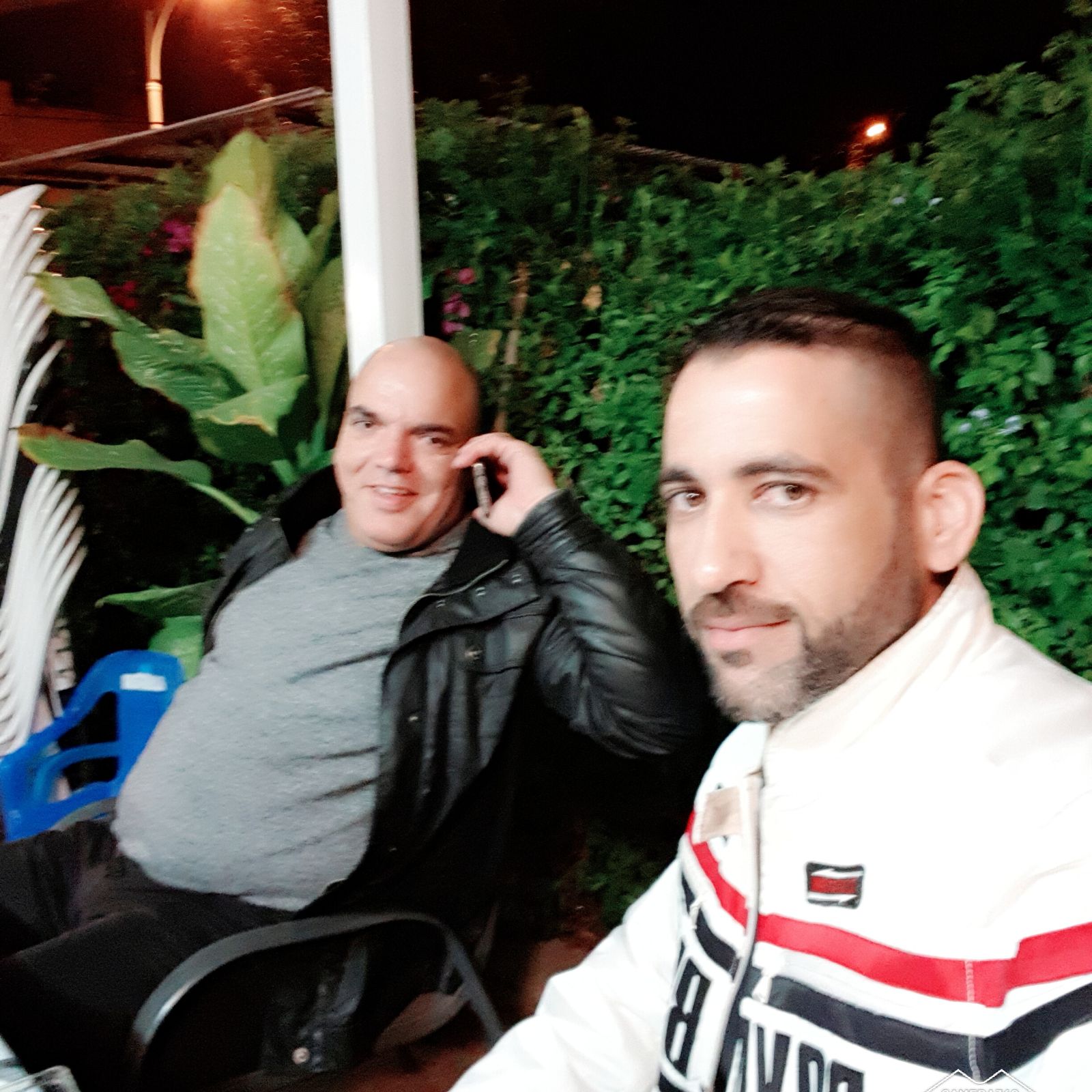 מילים קטנות לאנשים גדולים by Esmaeel Hawa - Illustrated by Esmaeel Hawa - Ourboox.com