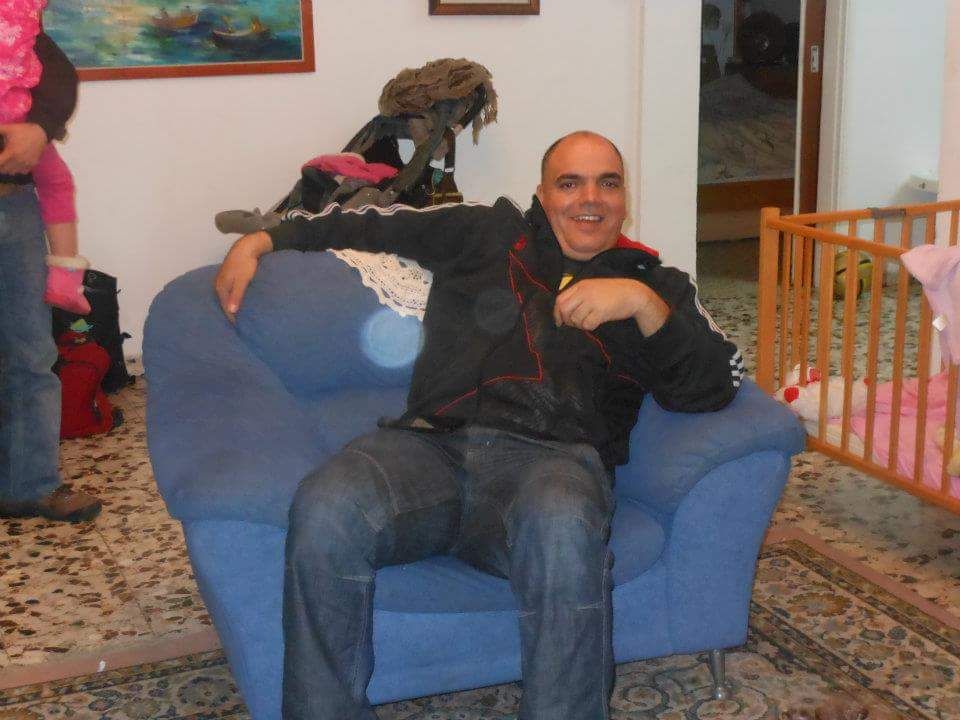 מילים קטנות לאנשים גדולים by Esmaeel Hawa - Illustrated by Esmaeel Hawa - Ourboox.com