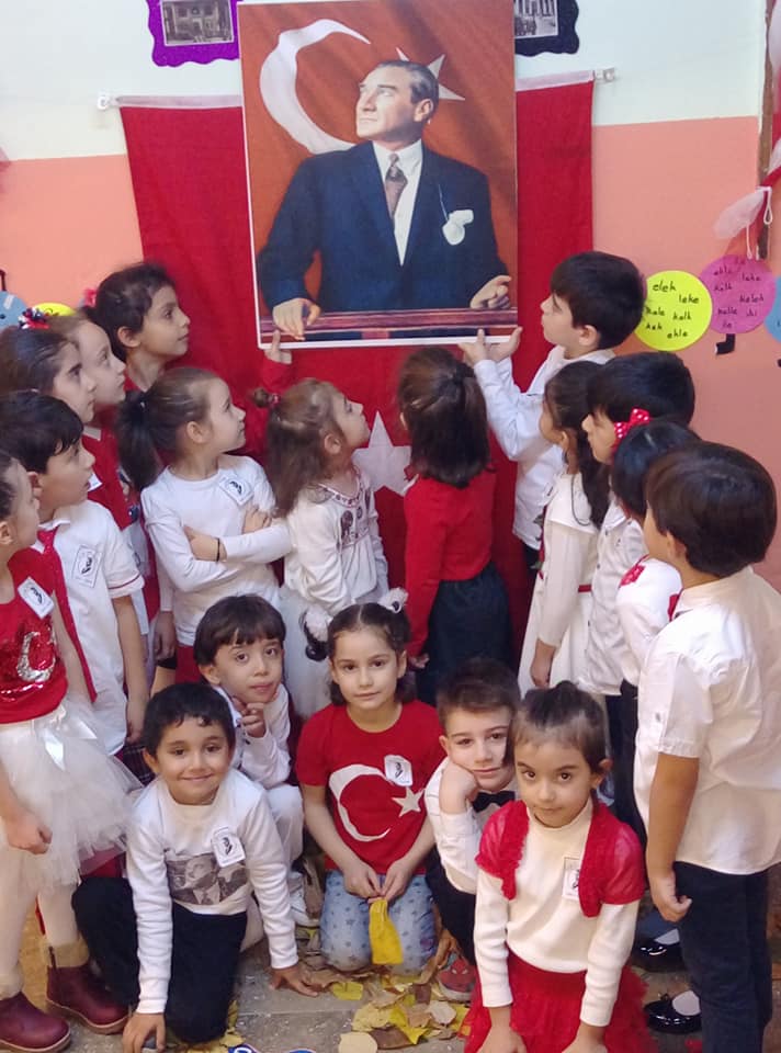 ATATÜRK ÇOCUKLARINDAN ATATÜRK’E ŞİİRLER by KEVSER - Ourboox.com