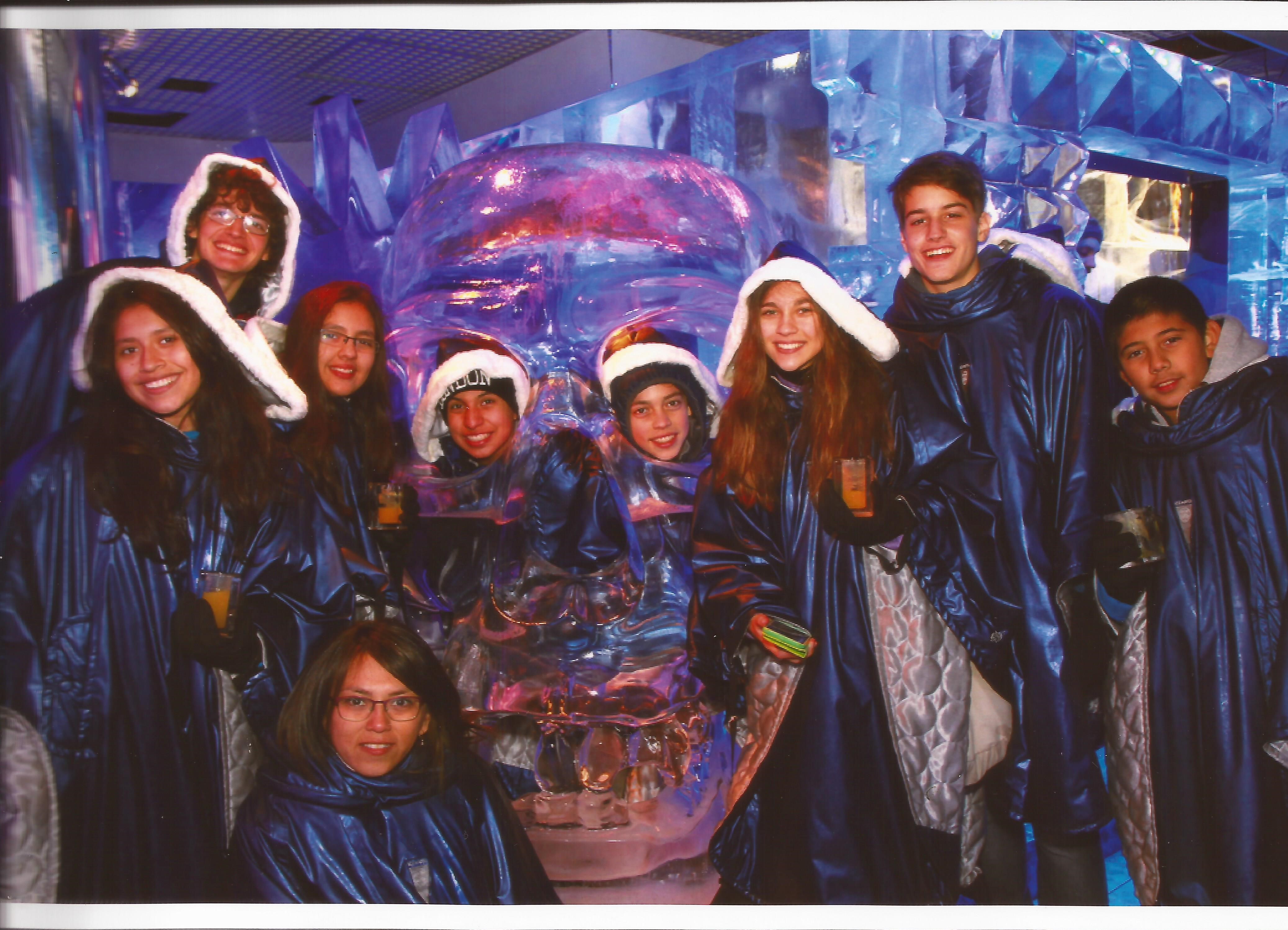 INTRODUCING MYSELF by Rominasegovia - Ourboox.com