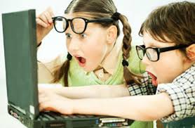 .مخاطر الأنترنت by marwa gaith - Illustrated by مروة غيث - Ourboox.com